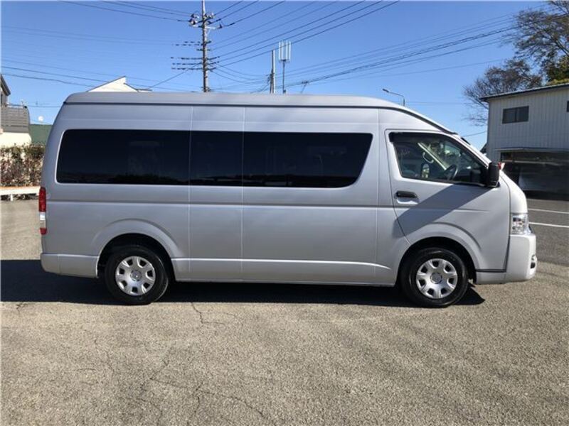 HIACE VAN