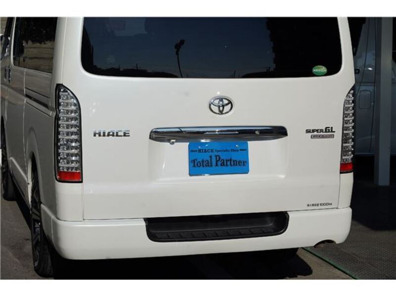HIACE VAN