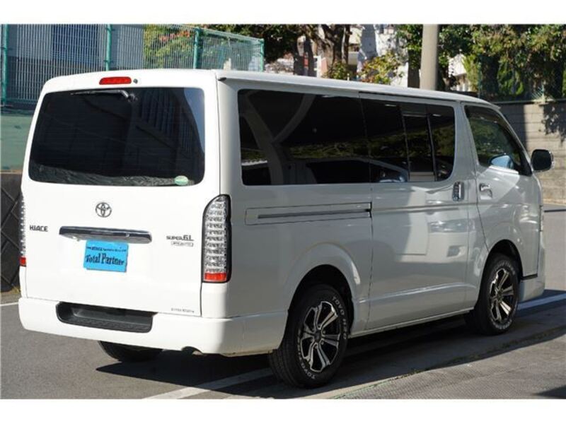 HIACE VAN