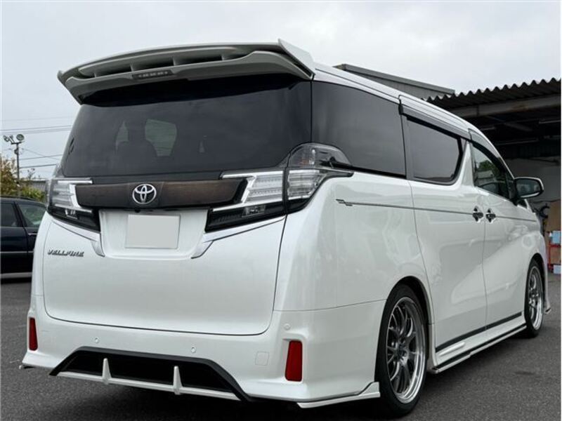 VELLFIRE
