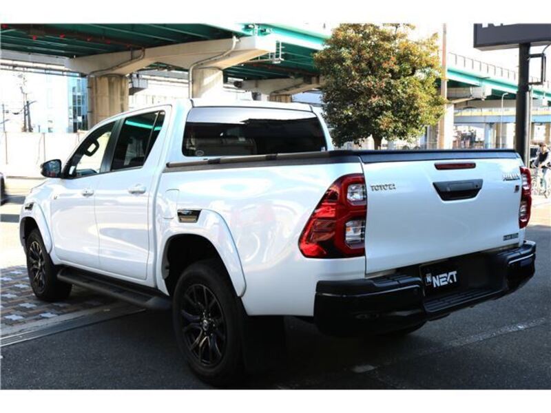 HILUX