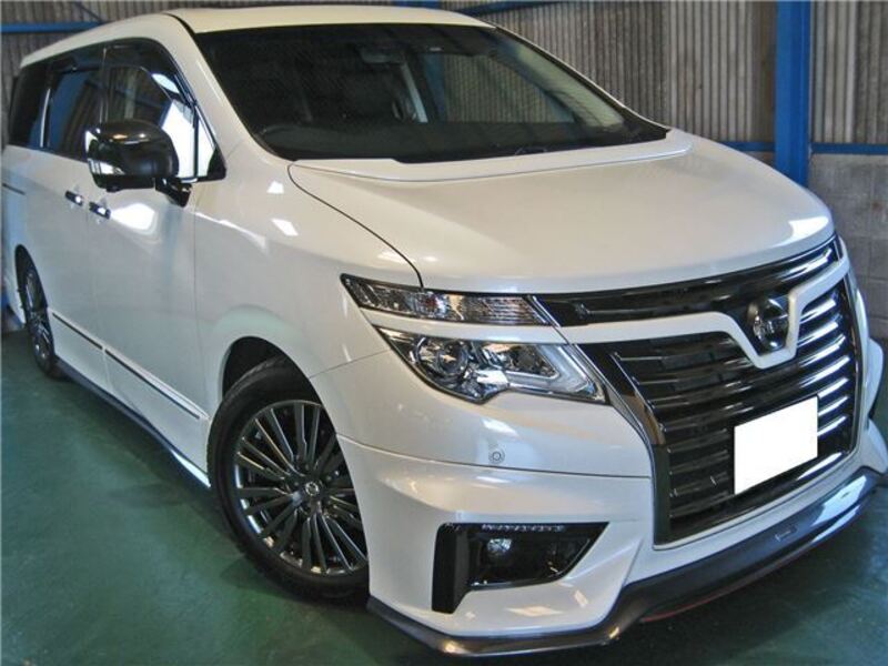 NISSAN ELGRAND