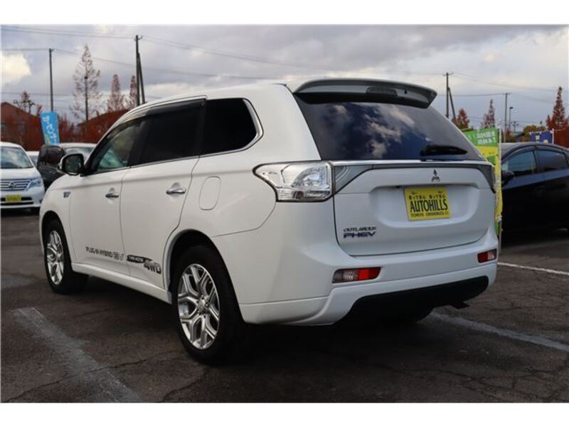 OUTLANDER PHEV