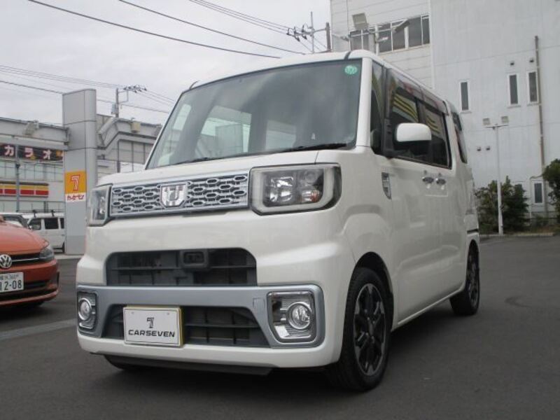 DAIHATSU WAKE