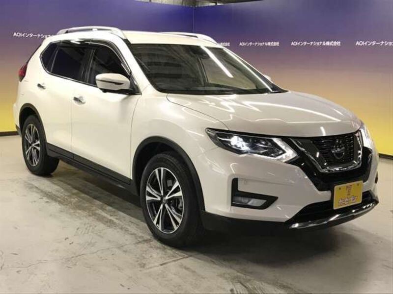 X-TRAIL
