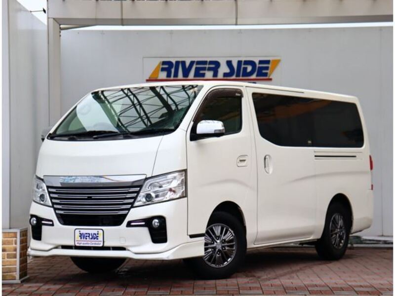 NV350 CARAVAN-0