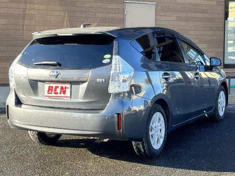 PRIUS ALPHA