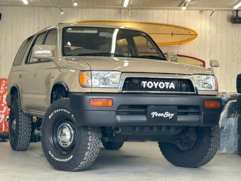 TOYOTA HILUX SURF