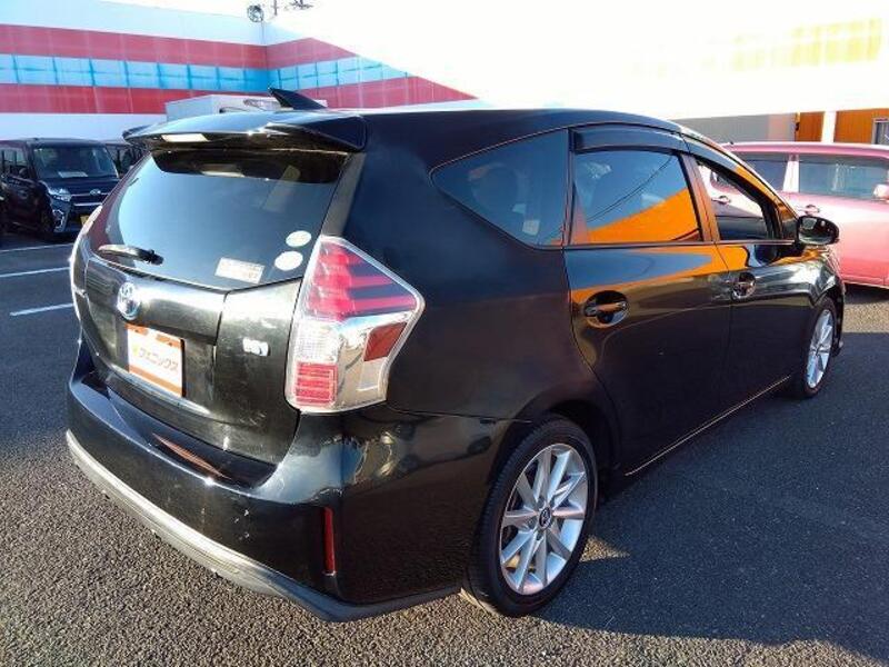 PRIUS ALPHA