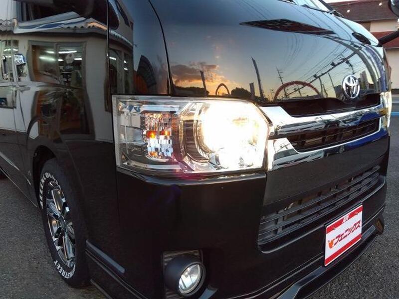 HIACE VAN