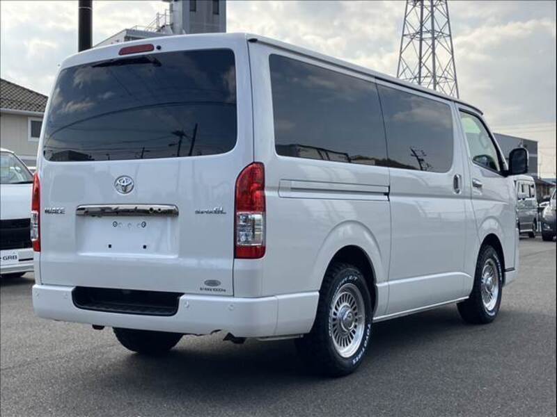 HIACE VAN