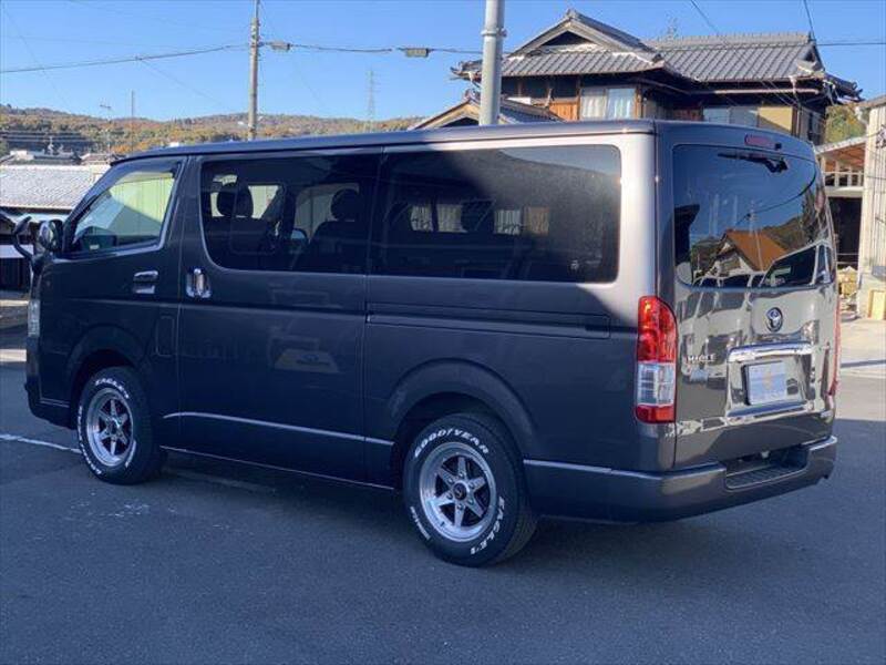 HIACE VAN