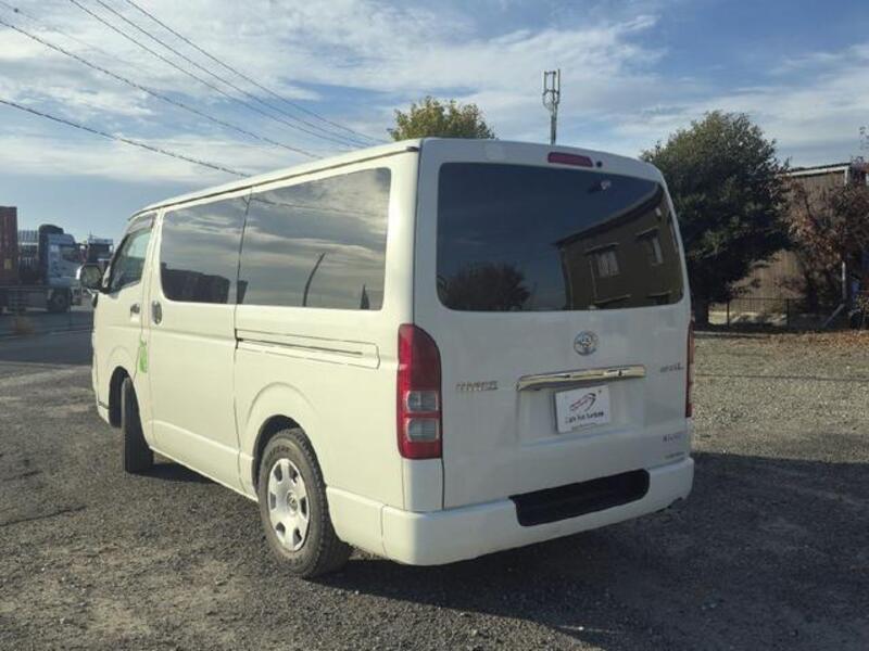 HIACE VAN