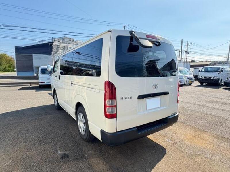 HIACE VAN