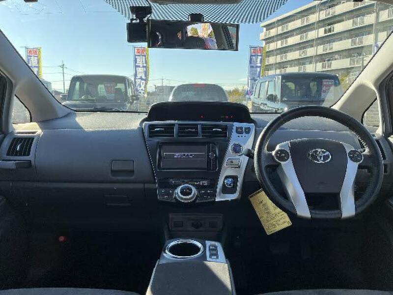PRIUS ALPHA