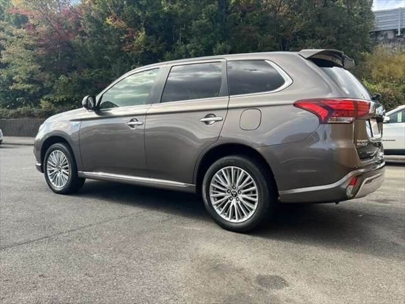 OUTLANDER PHEV