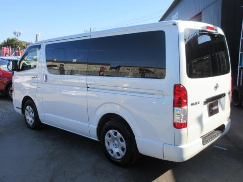 HIACE VAN
