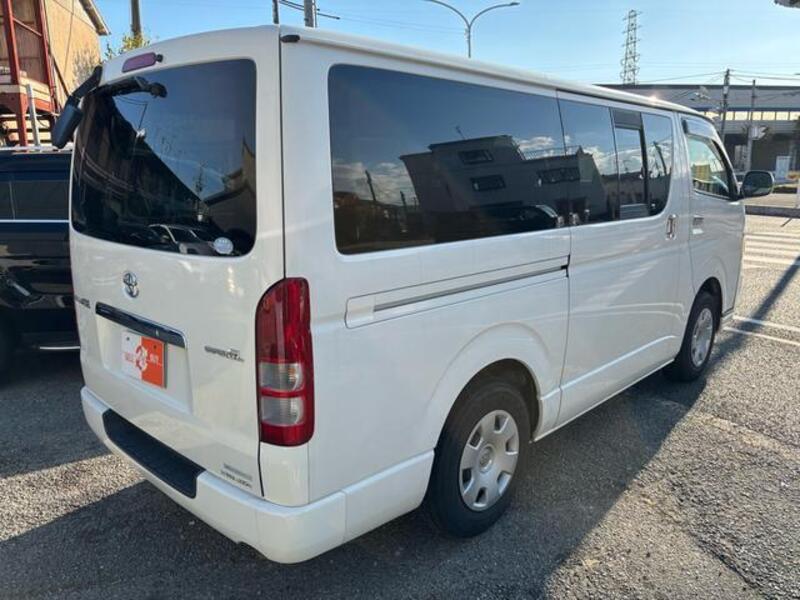 HIACE VAN