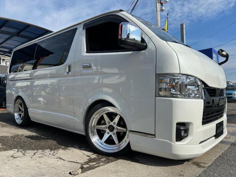 HIACE VAN