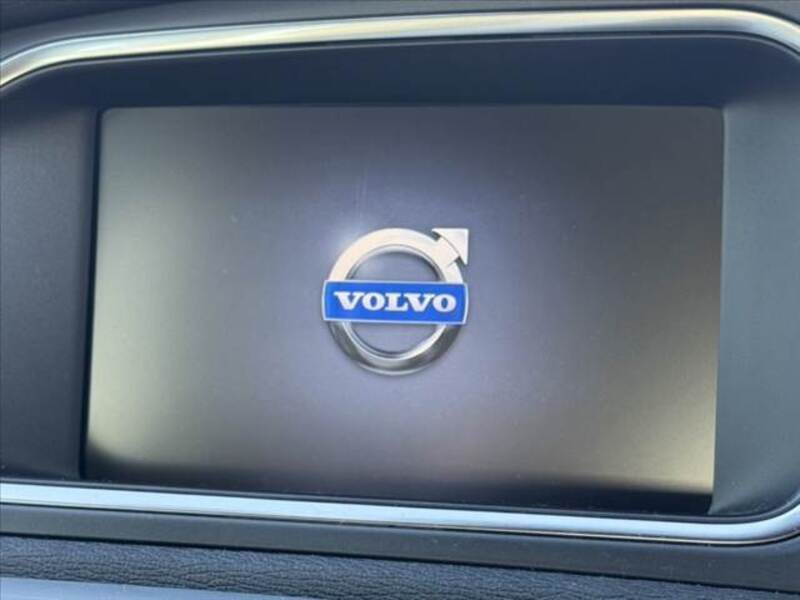V40