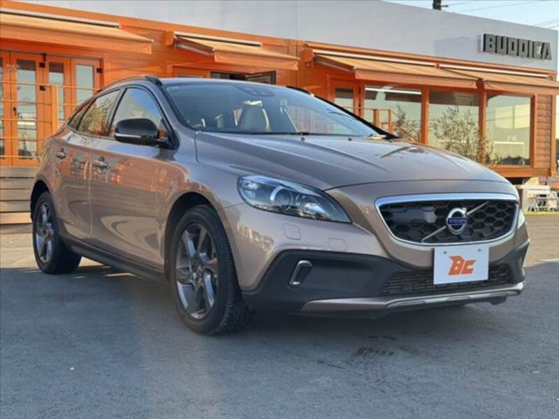 V40