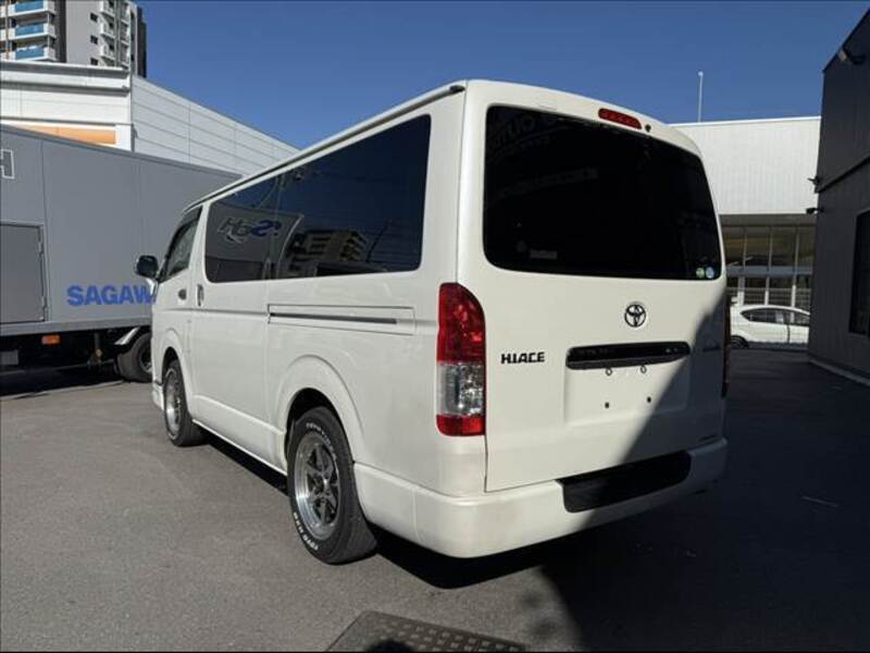 HIACE VAN