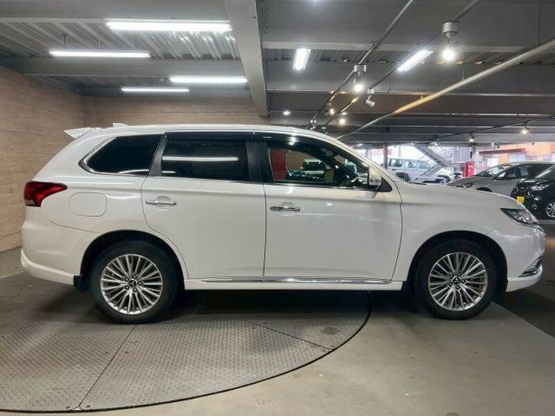 OUTLANDER PHEV
