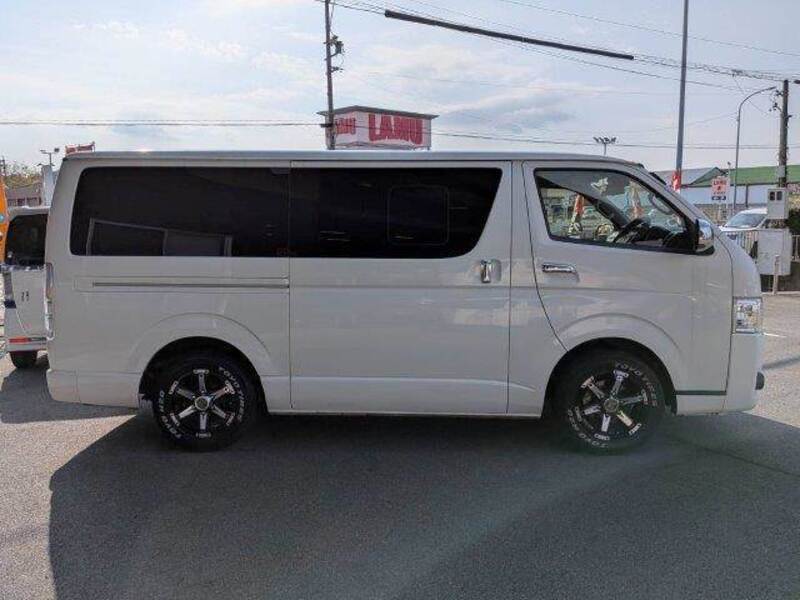 HIACE VAN