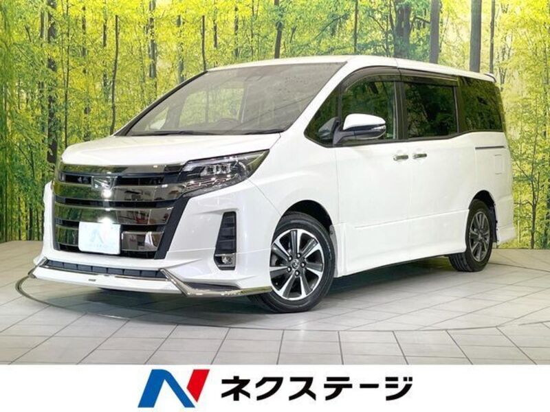 TOYOTA NOAH