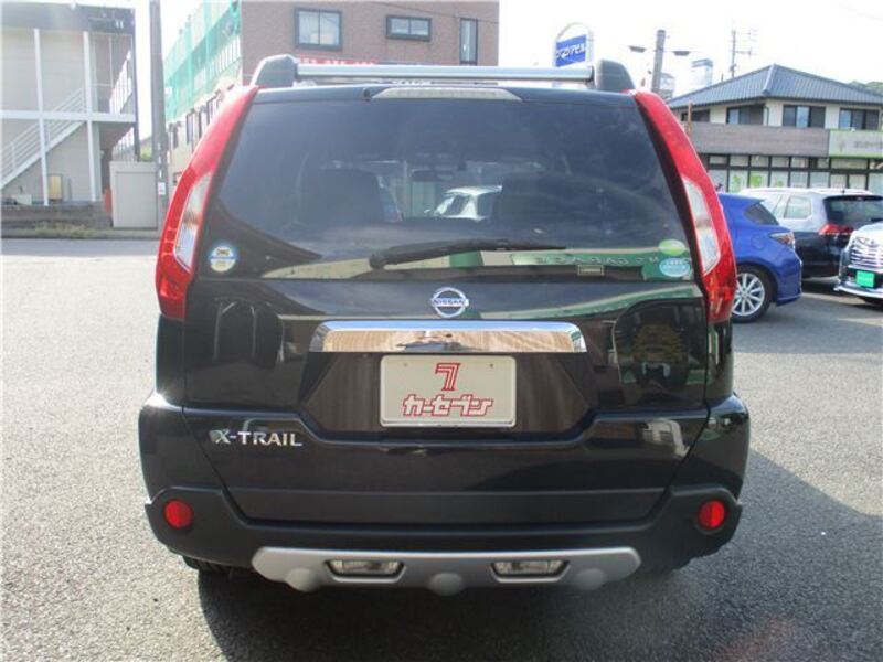 X-TRAIL