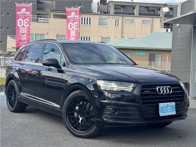AUDI Q7