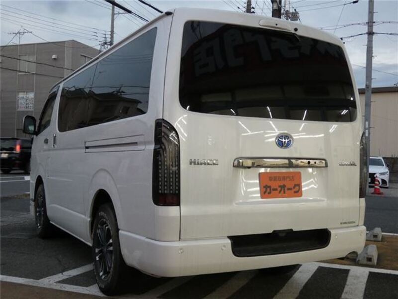 HIACE VAN