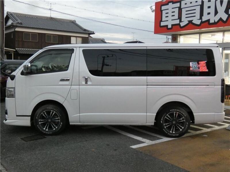 HIACE VAN