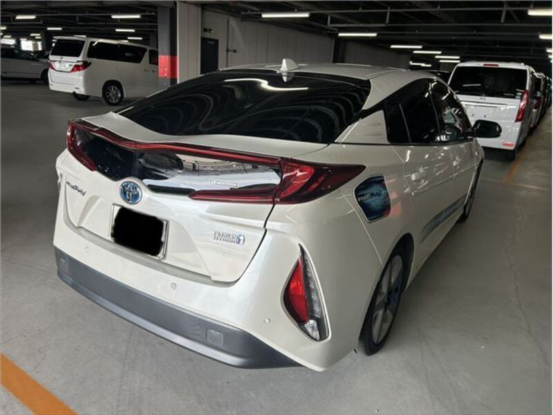 PRIUS PHV