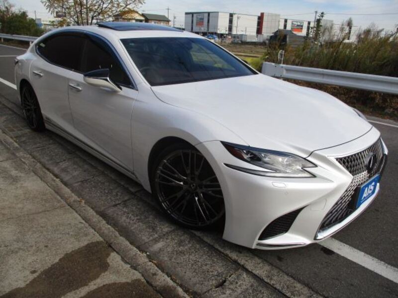 LEXUS LS