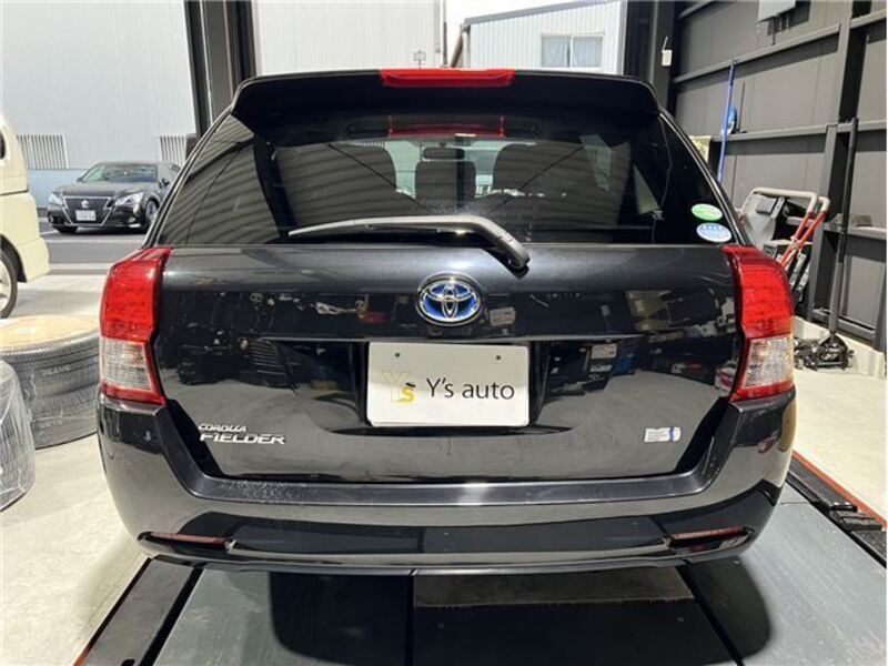 COROLLA FIELDER