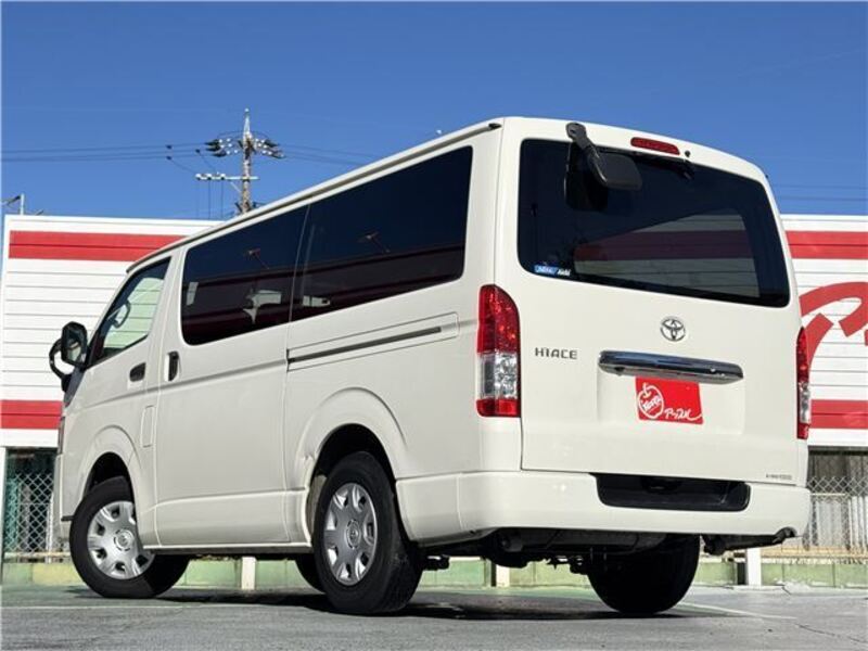 HIACE VAN