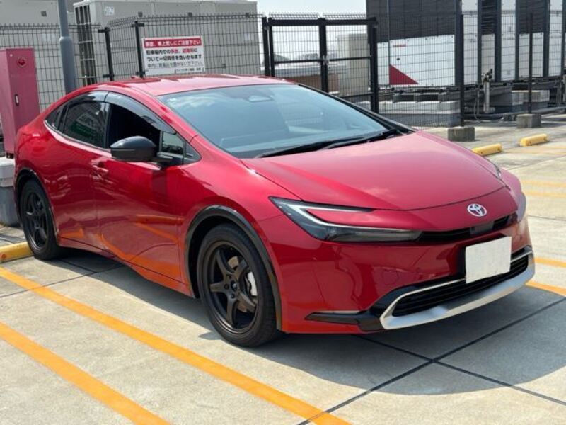 TOYOTA PRIUS PHV