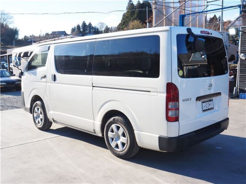 HIACE VAN