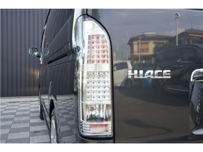 HIACE VAN