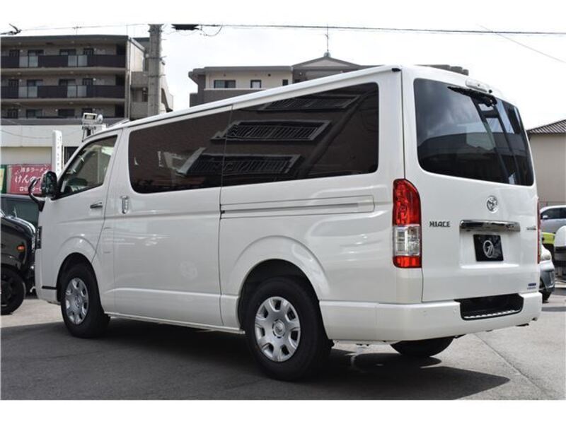 HIACE VAN