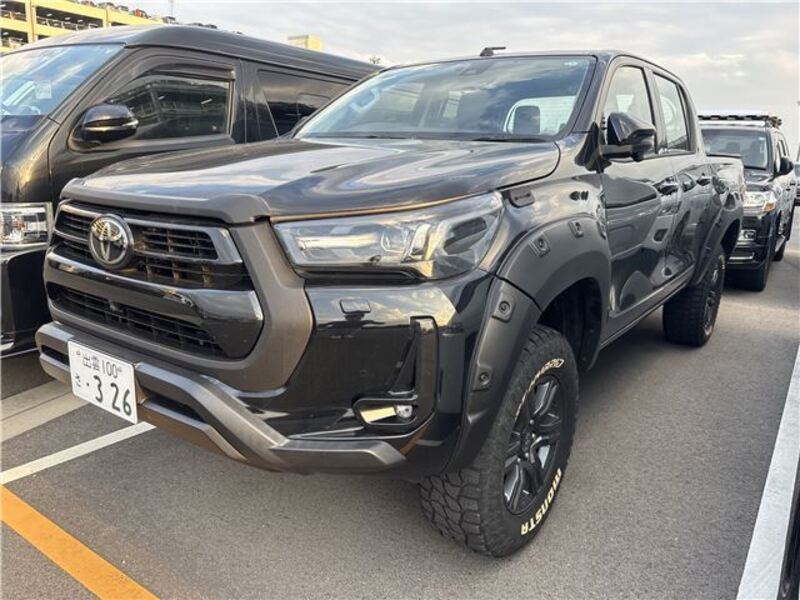 TOYOTA HILUX