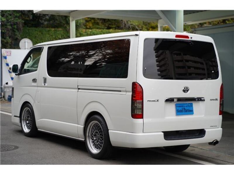 HIACE VAN