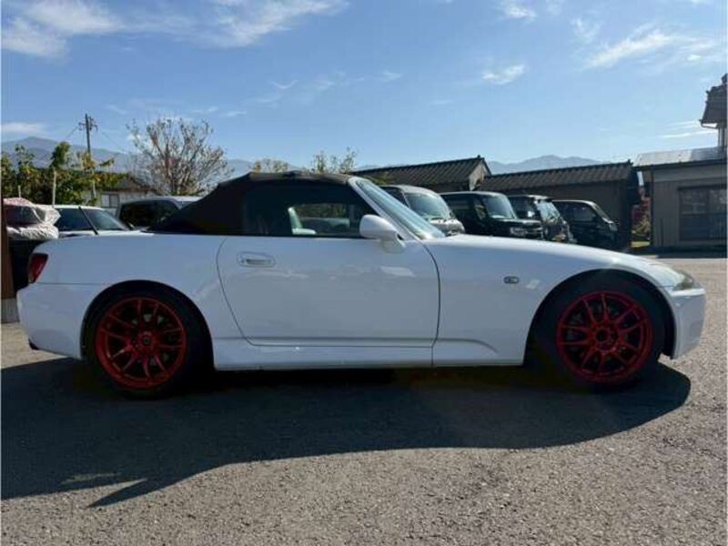 S2000