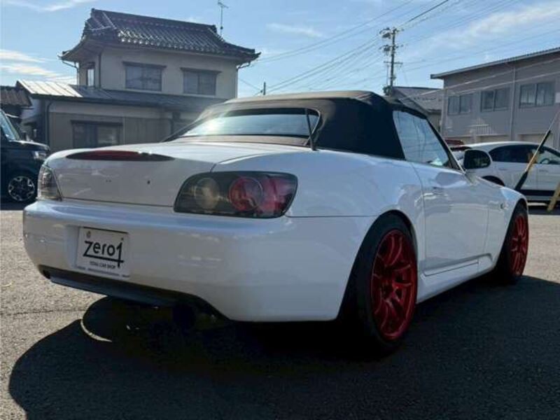 S2000