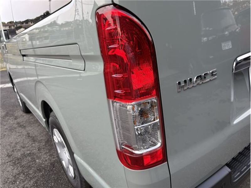 HIACE VAN
