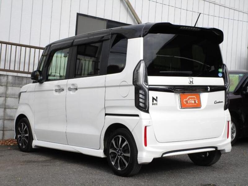 N BOX CUSTOM