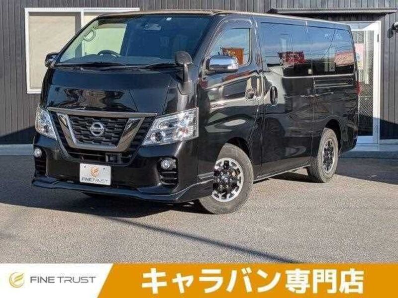 NV350 CARAVAN-0