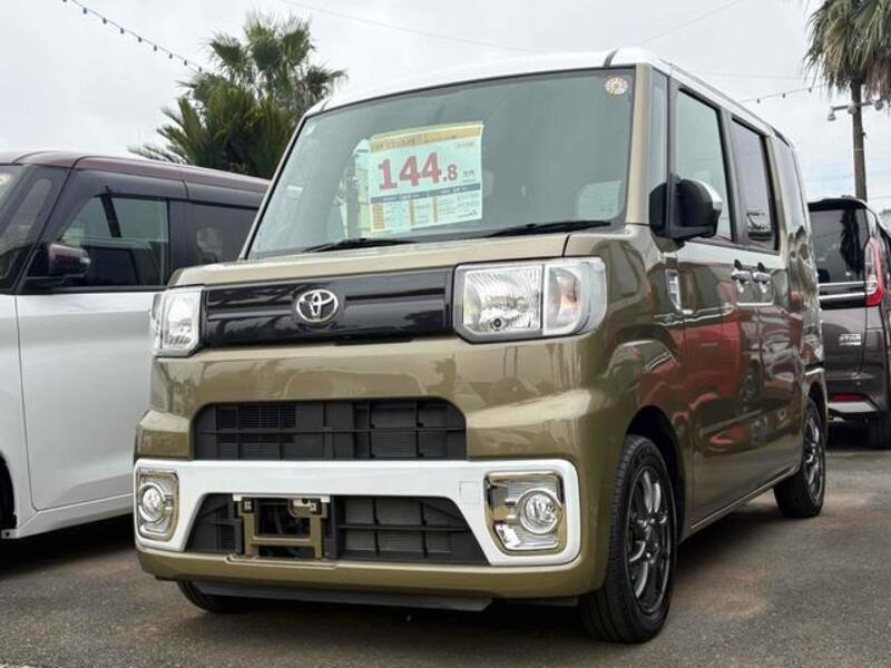 TOYOTA PIXIS MEGA