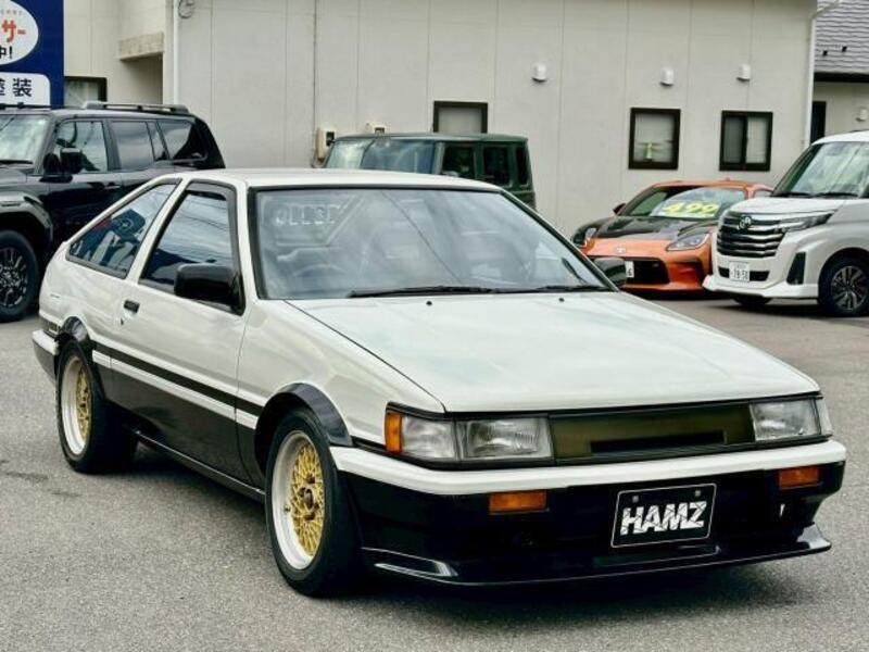TOYOTA COROLLA LEVIN